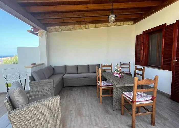 Villino Veronica * Porto Columbu - Perd'E Sali